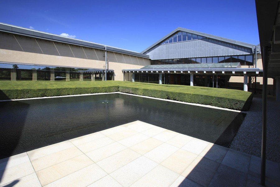 🎨 이바라키현 덴신 기념 고우라 미술관(이바라키켄 덴신 키넨 이즈라 비주츠칸) 이미지 1